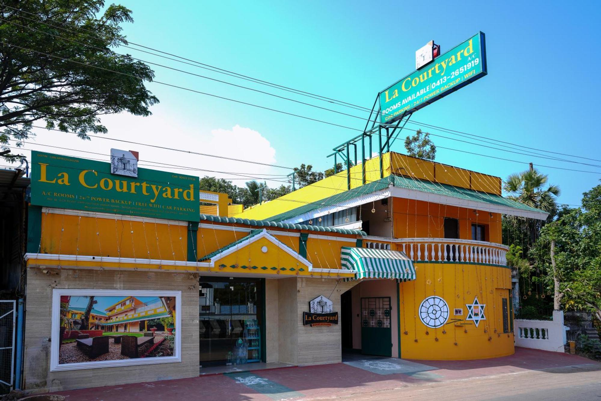 ホテル La Courtyard ポンディシェリ エクステリア 写真